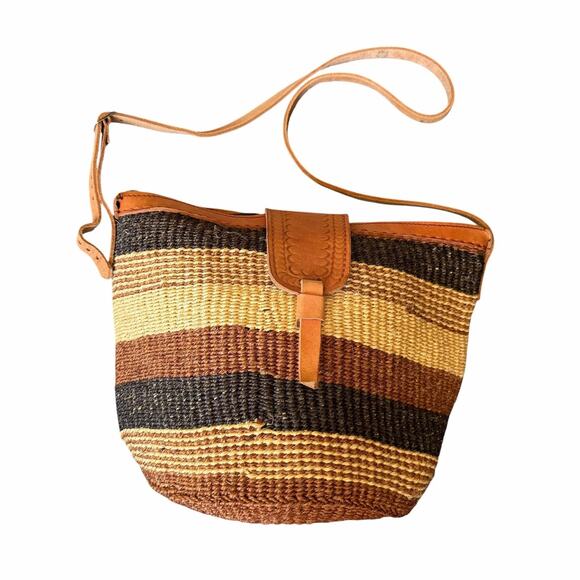 Unknown Handbags - Straw Crossbody Bag Womens Medium Brown Striped Leather Trim Boho Beach